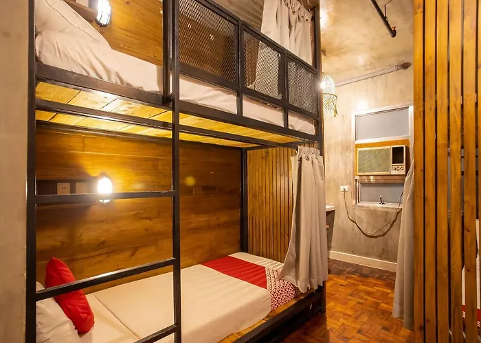 Oyo 821 Connector Hostel